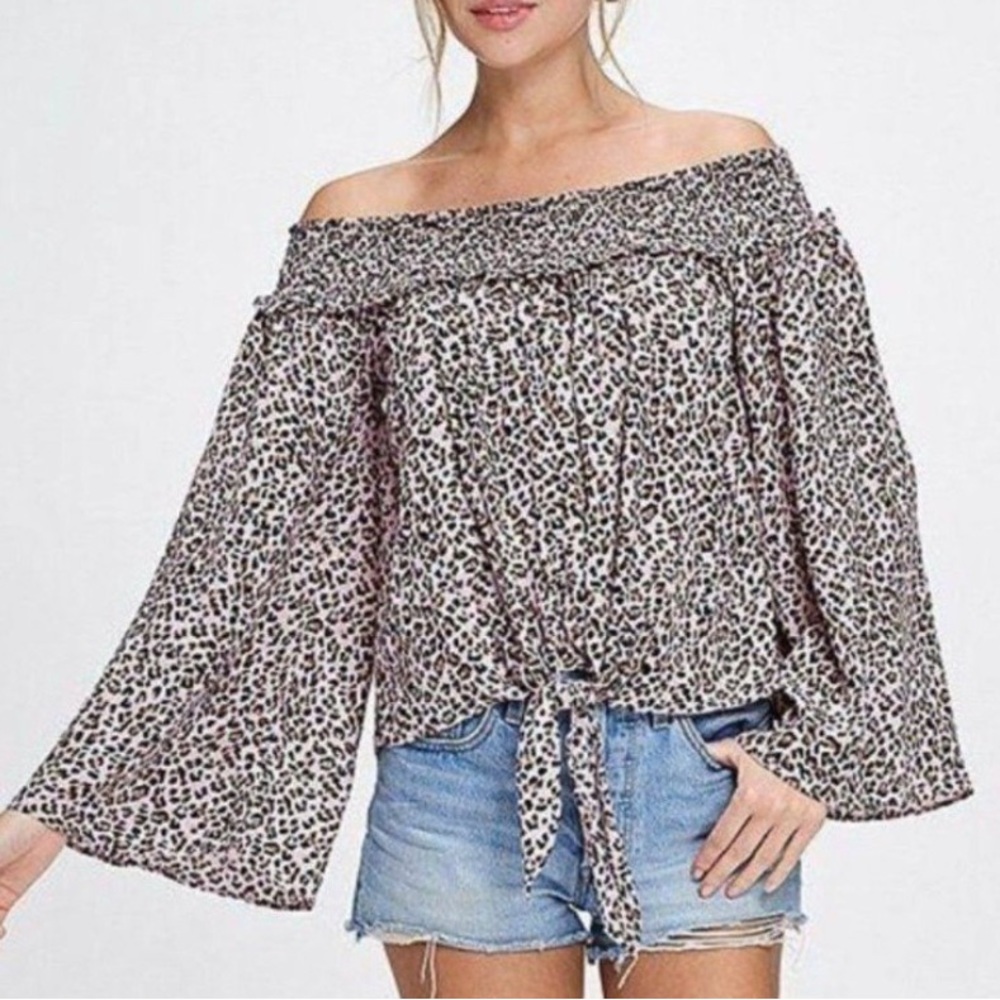 ⭐️NWT Free People Movement Pink Leopard Print Off Shoulder Blouse Medium